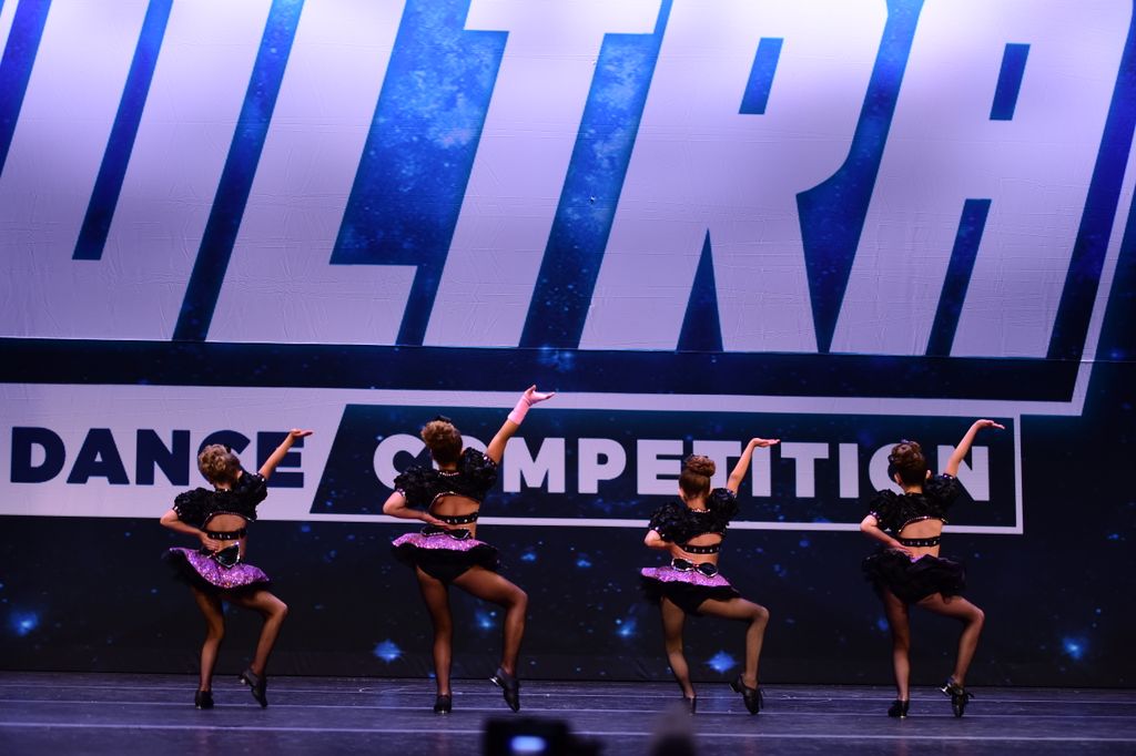 Swing Sweet Pussycat