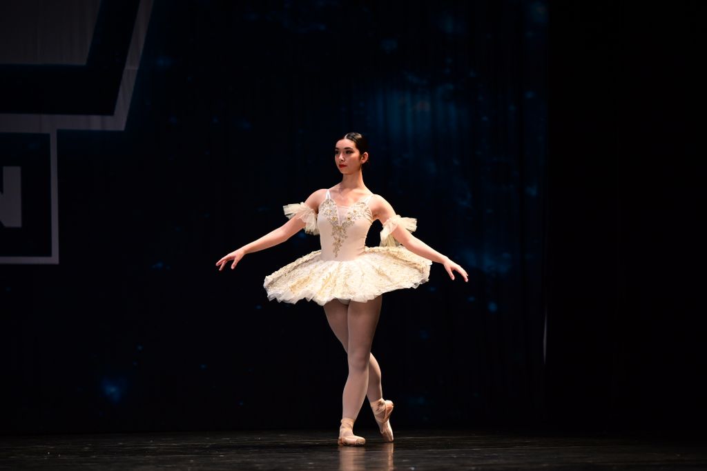 Raymonda, Act I, Dream Variation