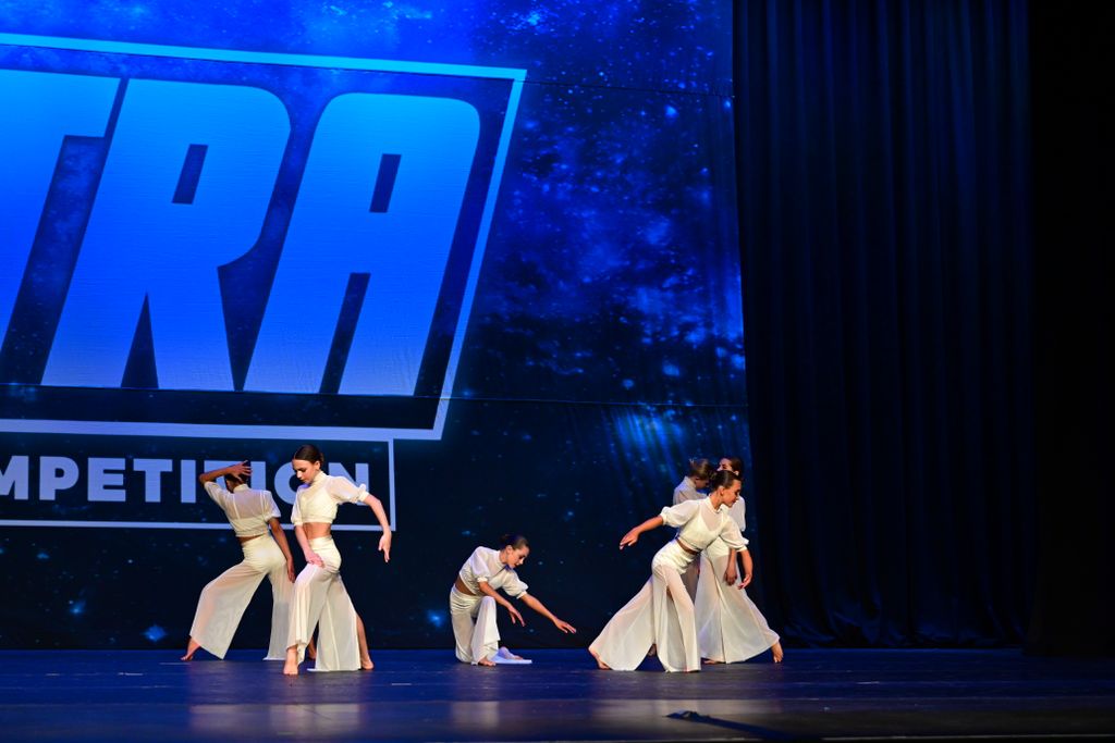 Never Dreamed You'd Leave In Summer