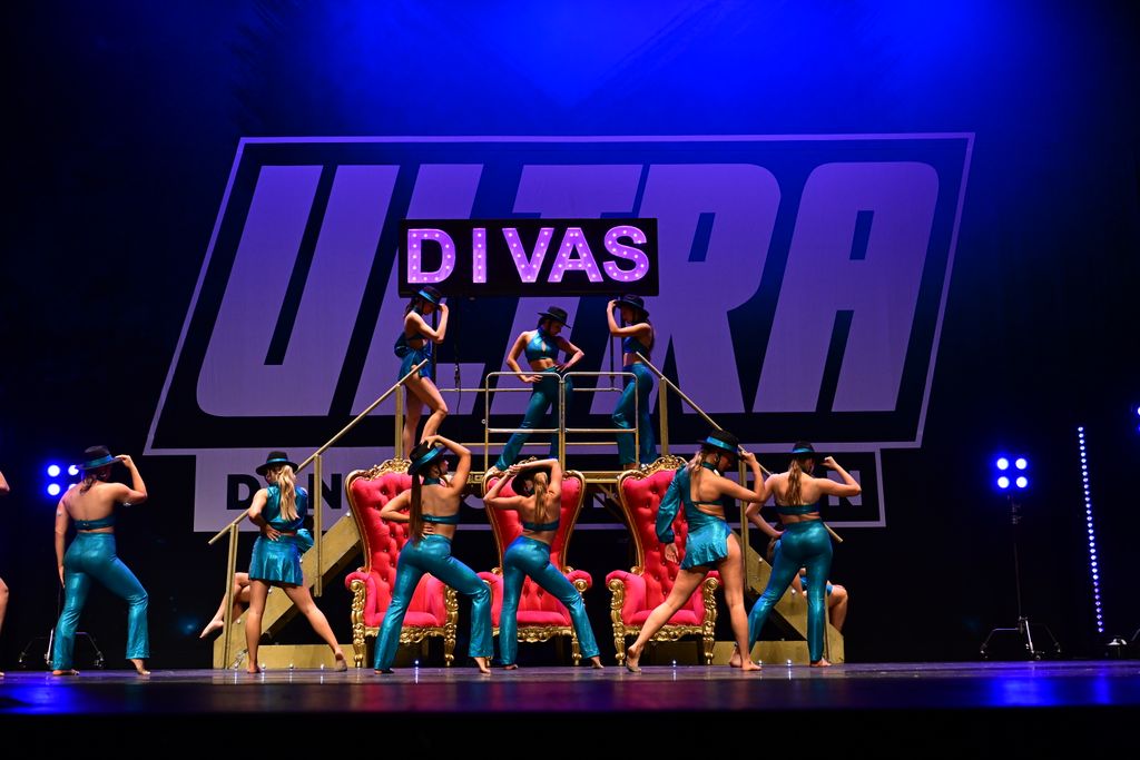 Divas To The Dance Floor