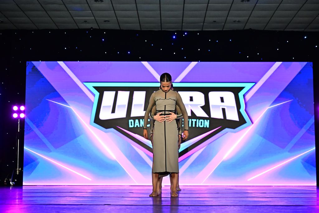 Everybody Supports Women