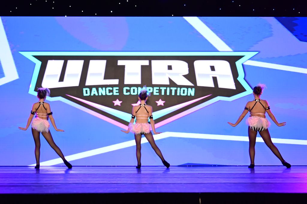 Camille, Colette, Fifi